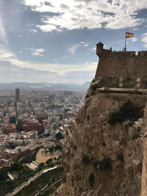 Carpediem Apart Terraza-Atico Alicante Center المظهر الخارجي الصورة